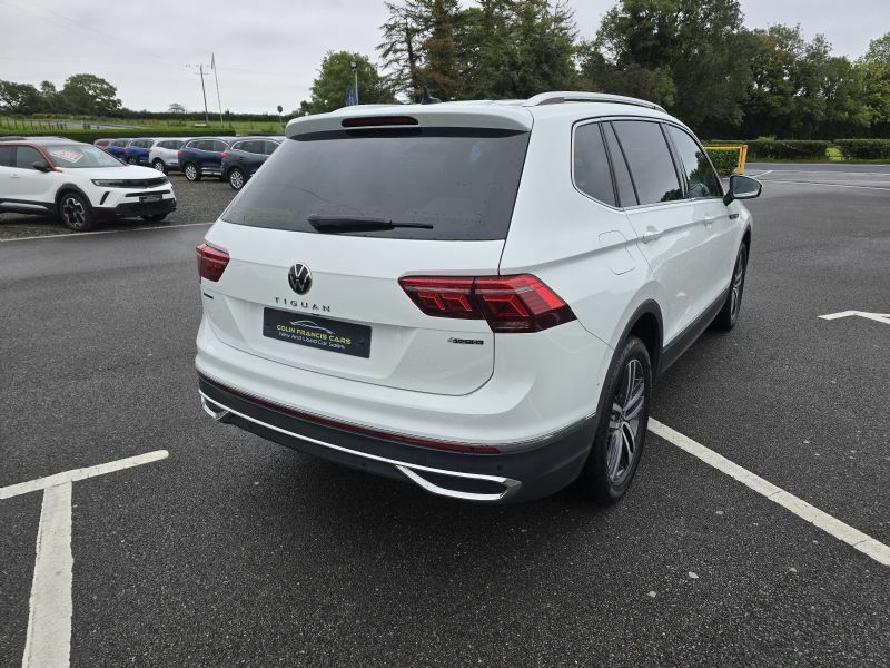 Volkswagen Tiguan Allspace Elegance 2.0Tdi 4Motion SM71MZW White #4