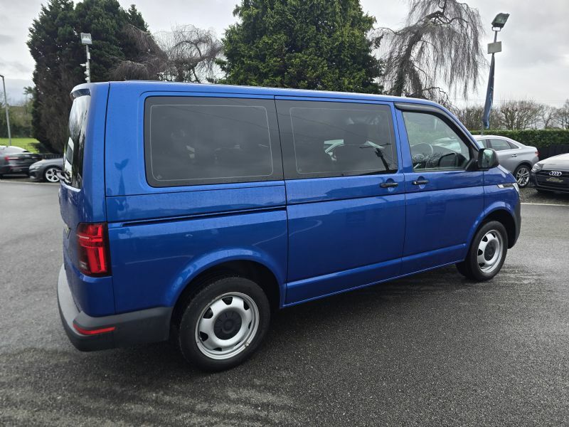 Volkswagen Transporter 2.0Tdi S Minibus SGZ4724 Blue #5