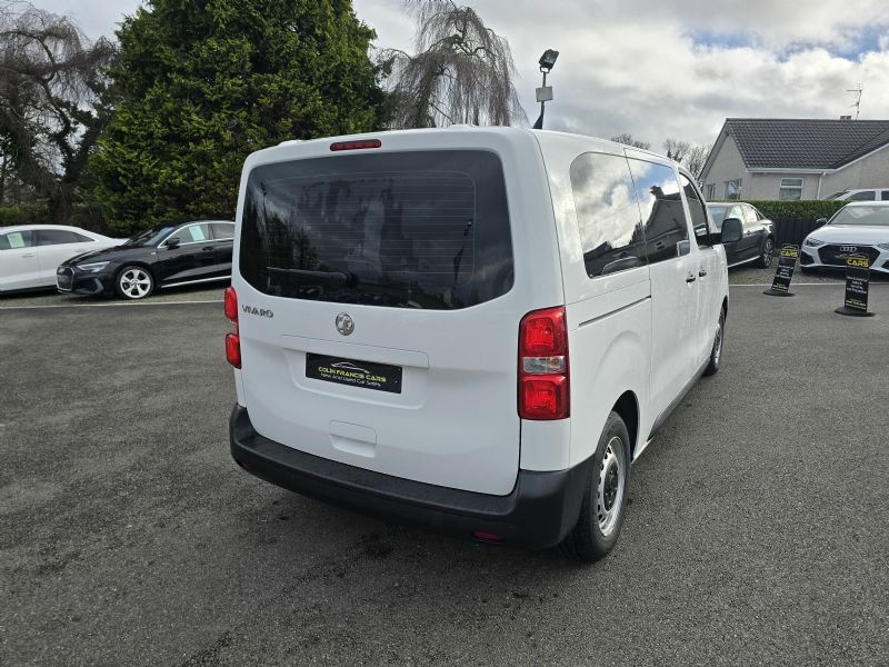 Vauxhall Vivaro Life Edition Turbo 1.5D Ss BT22LMF White #4