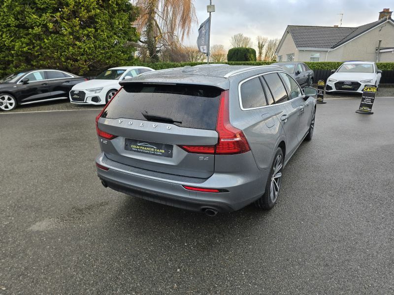 Volvo V60 Momentum B4 2.0 Mhev Grey #4