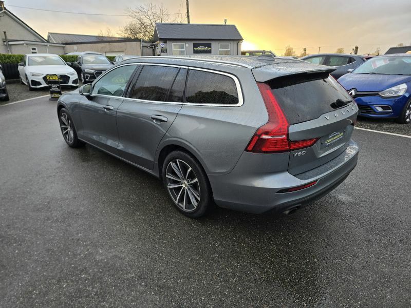Volvo V60 Momentum B4 2.0 Mhev Grey #3