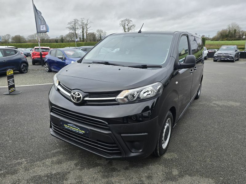 Toyota Proace Verso Combi Medium L1 1.5 D Black