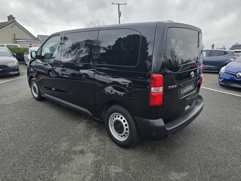 Toyota Proace Verso Combi Medium L1 1.5 D RF69AZJ Black #3
