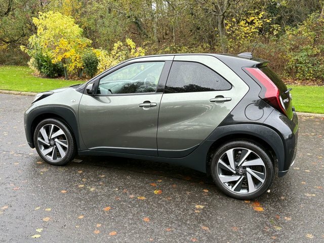 Toyota Aygo X 1.0 Vvt-i Exclusive Hatchback Eu SL72VXD Green #4