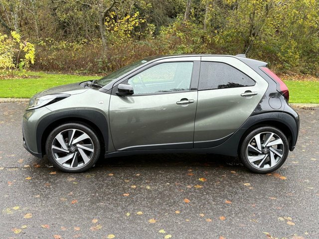 Toyota Aygo X 1.0 Vvt-i Exclusive Hatchback Eu SL72VXD Green #3