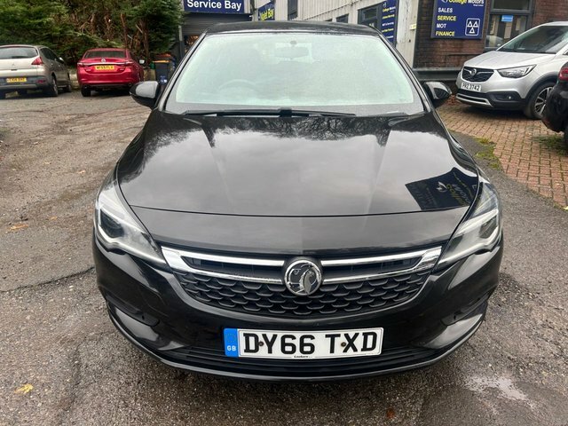 Vauxhall Astra 2016 66 1.4I Design Hatchback Eu DY66TXD Black #2