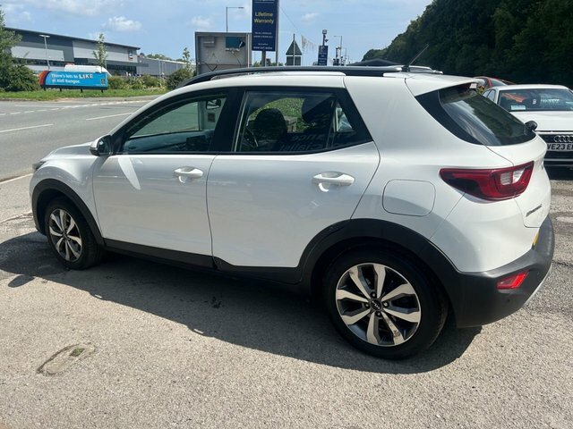 Kia Stonic 2022 71 1.0 T-gdi 2 Suv Euro 6 YF71OCE White #4