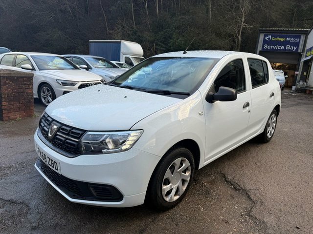 Dacia Sandero 2018 68 1.0 Sce Essential Hatchback Man PK68ZBD White #3