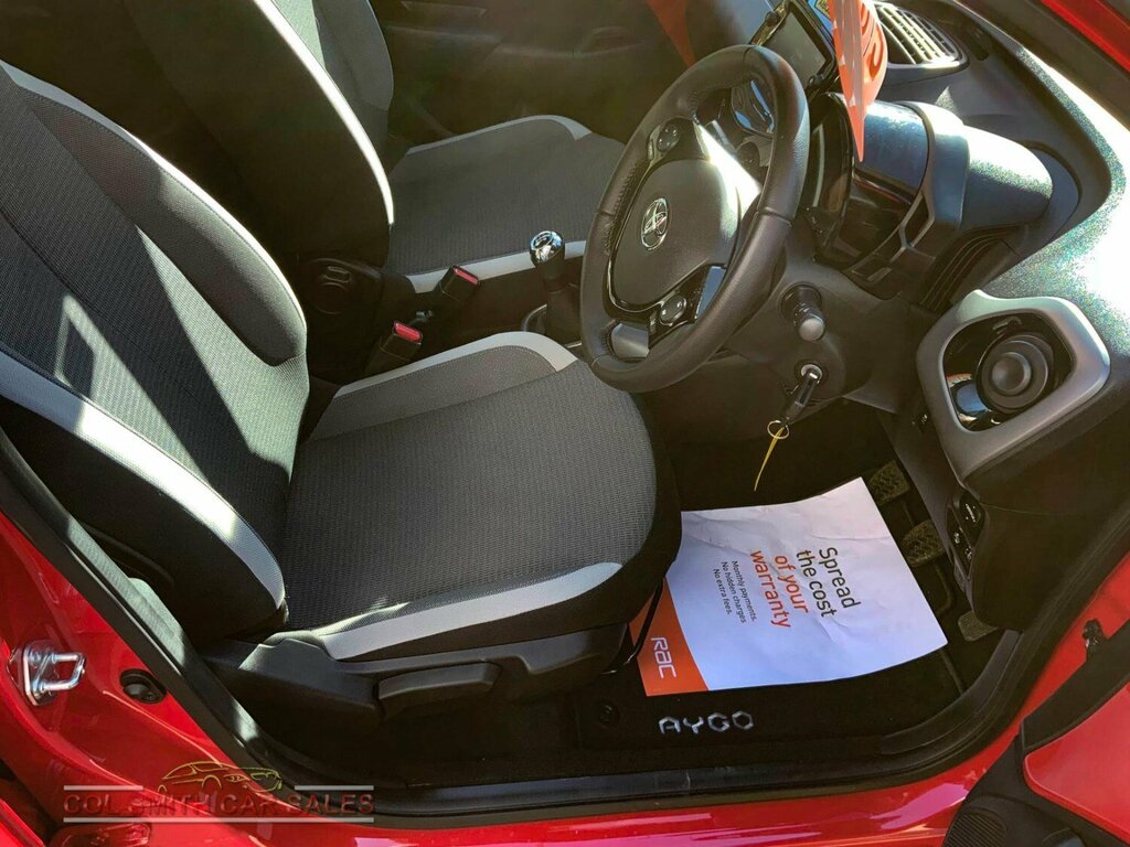 Toyota Aygo 1.0 Vvt-i X-trend Tss Hatchback Red