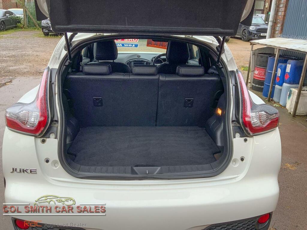 Nissan Juke 1.6 112 Tekna Bose Hatchback NV19YFS White #5