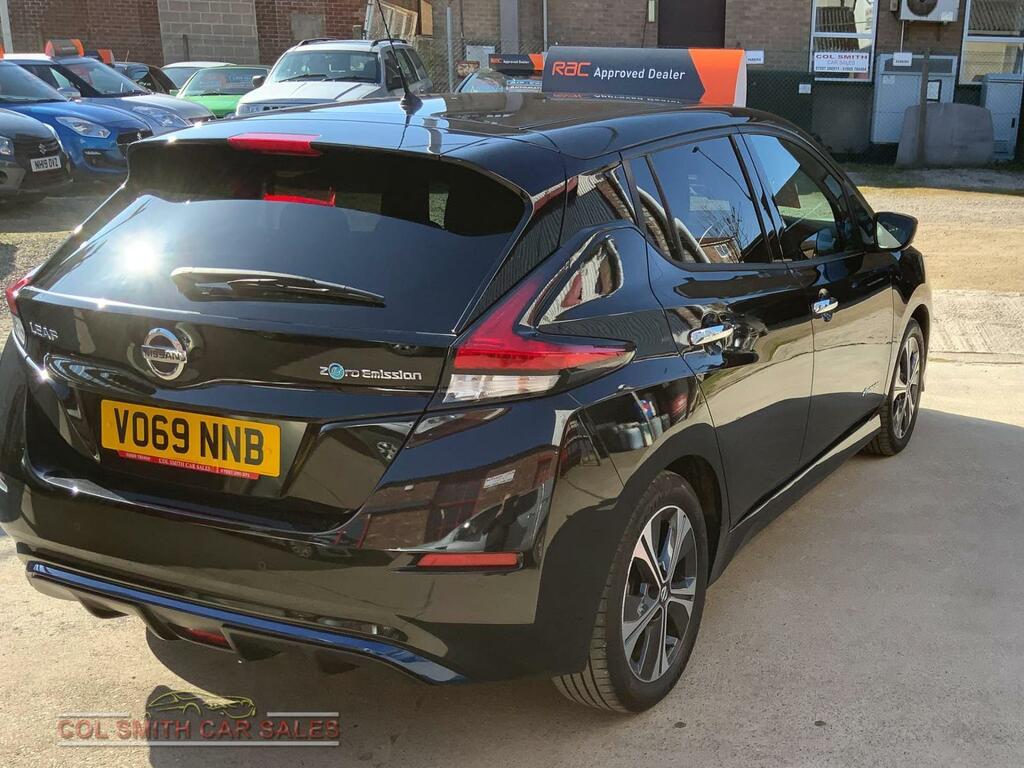 Nissan Leaf 110Kw Tekna 40Kwh Hatchback Black #3