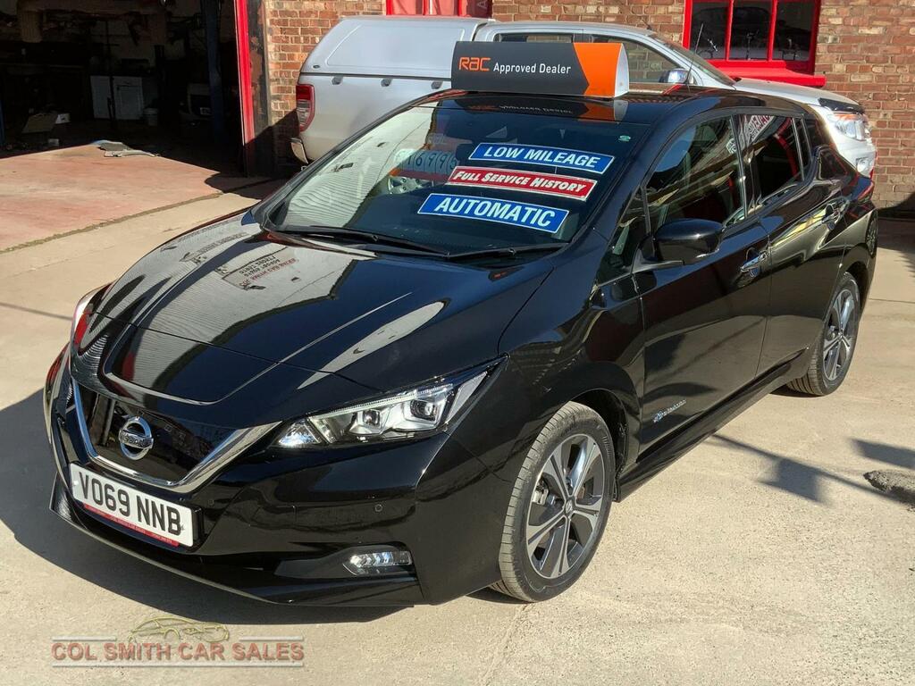 Nissan Leaf 110Kw Tekna 40Kwh Hatchback Black