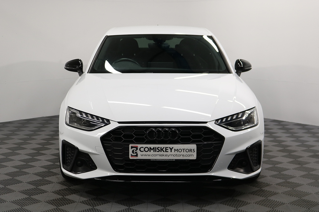 Audi A4 Tdi Black Edition LP22AYO White #2