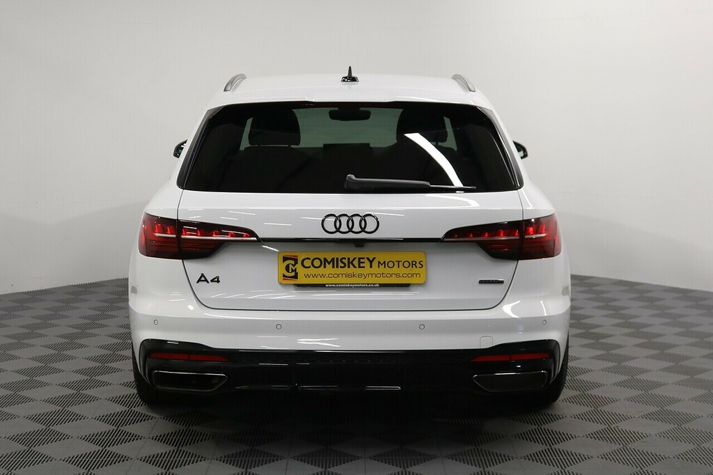 Audi A4 Avant Tdi 40 Black Edition S Tronic Quattro LS73UGZ White #5