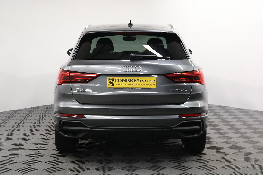 Audi Q3 Tfsie S Line LP72NSU Grey #5