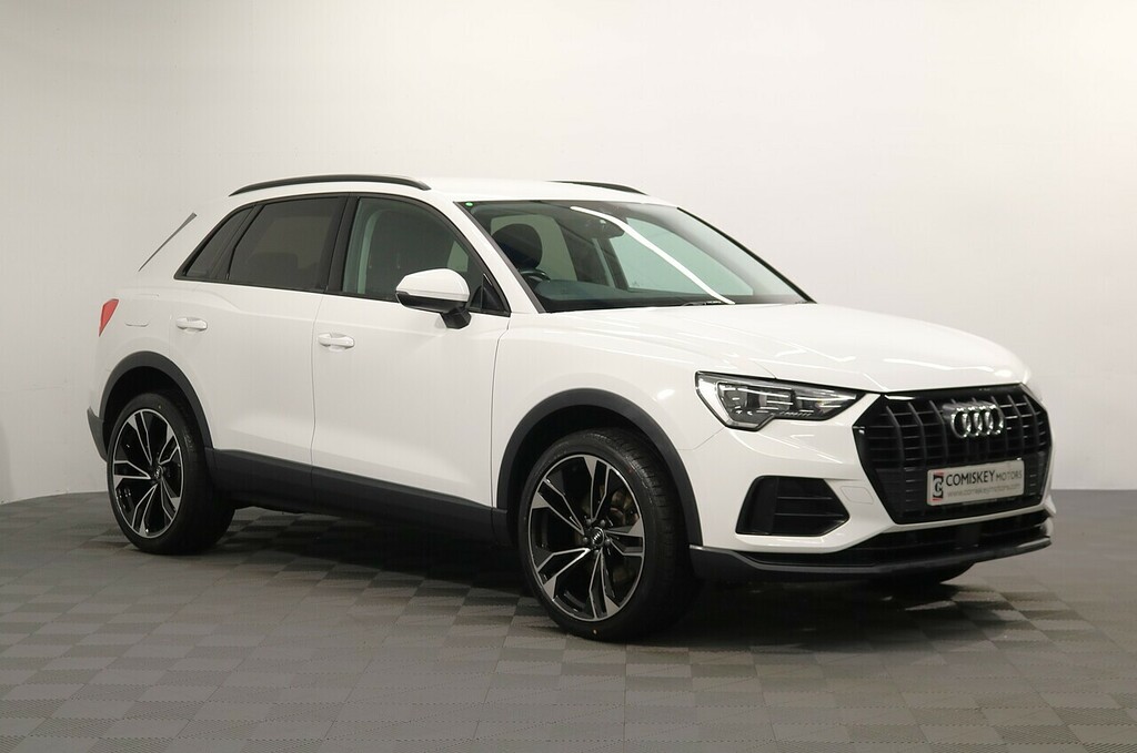 Audi Q3 Tfsie Technik White