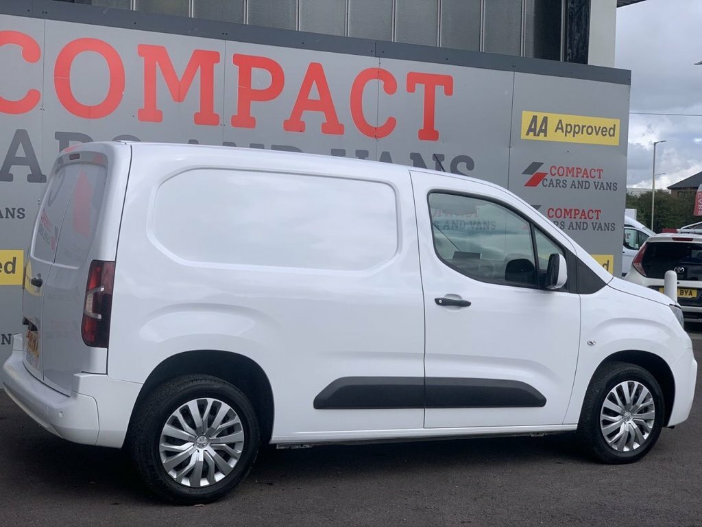 Peugeot Partner Mpv MK19YKA White #5