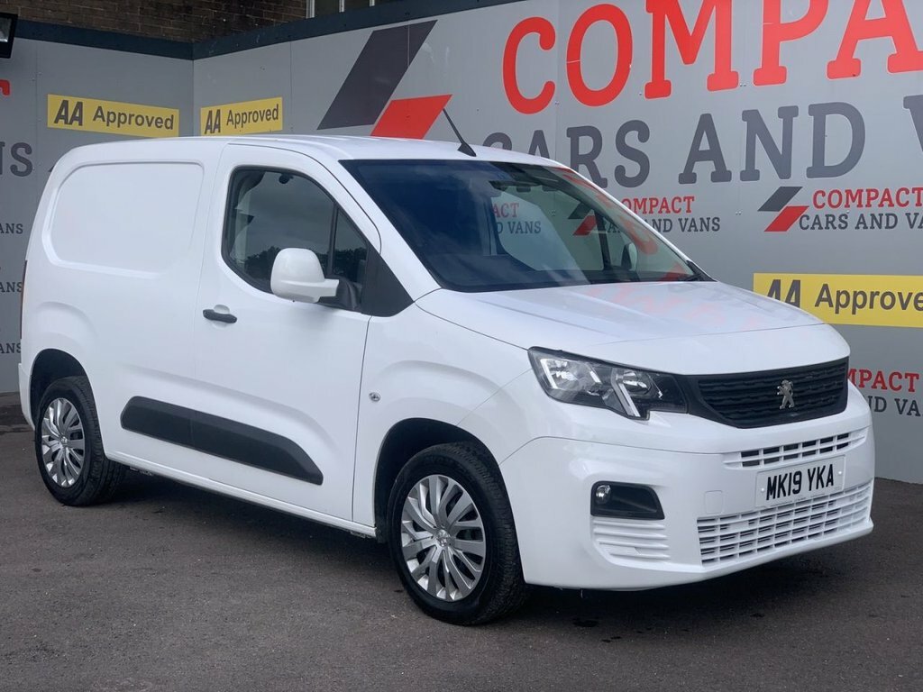 Peugeot Partner Mpv MK19YKA White #3