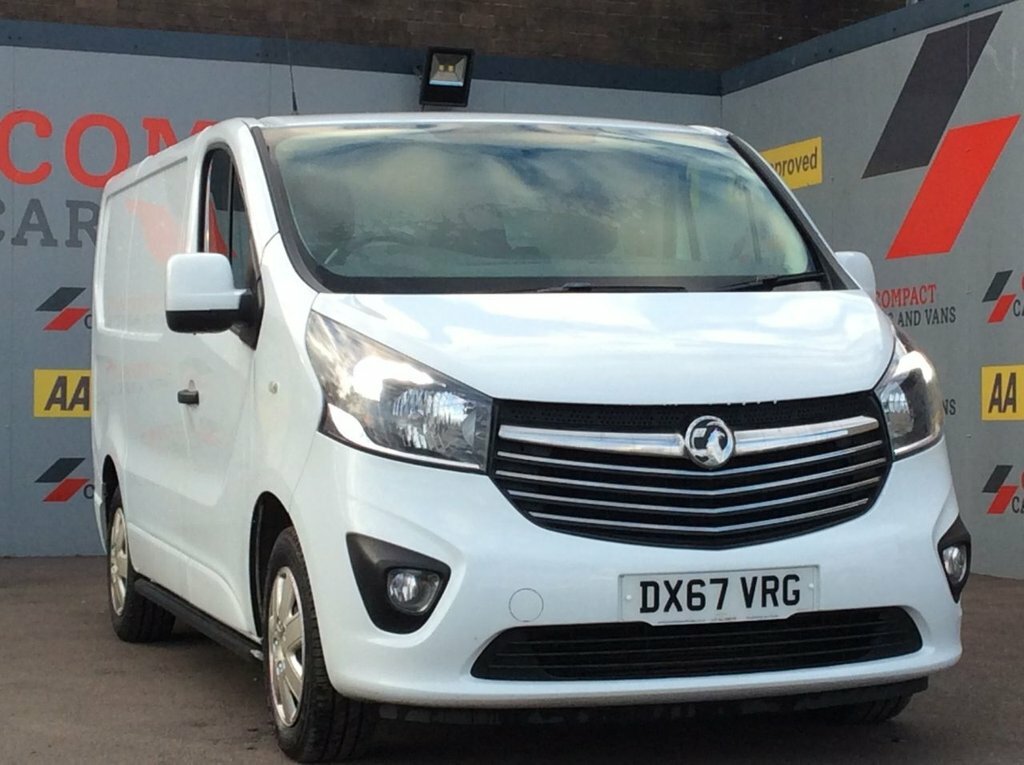 Vauxhall Vivaro Mpv DX67VRG White #2