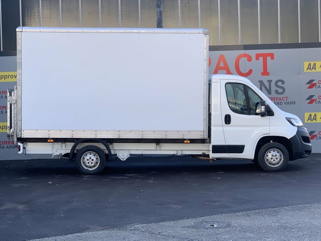 Peugeot Boxer Boxer 335 L4 Blue Hdi FD19GZM White #2