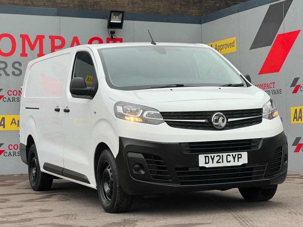 Vauxhall Vivaro 1.5L Dynamic 6Dr DY21CYP White #2