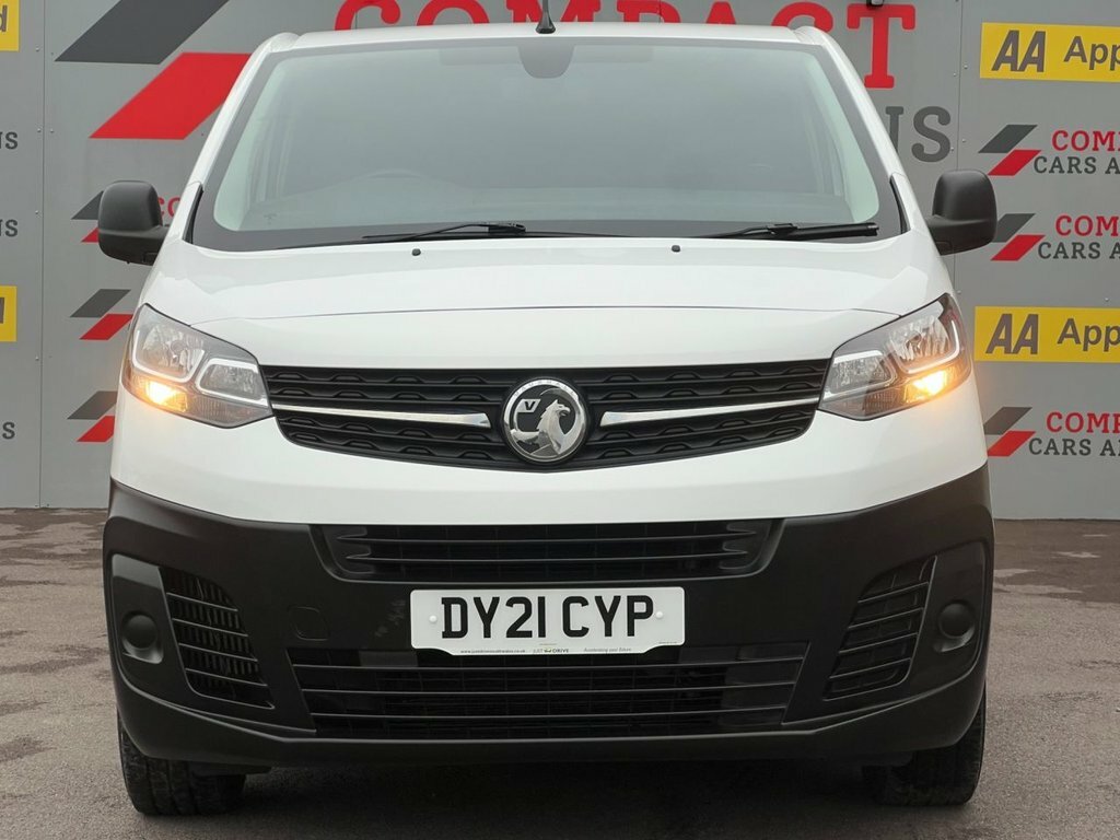 Vauxhall Vivaro 1.5L Dynamic 6Dr DY21CYP White #3