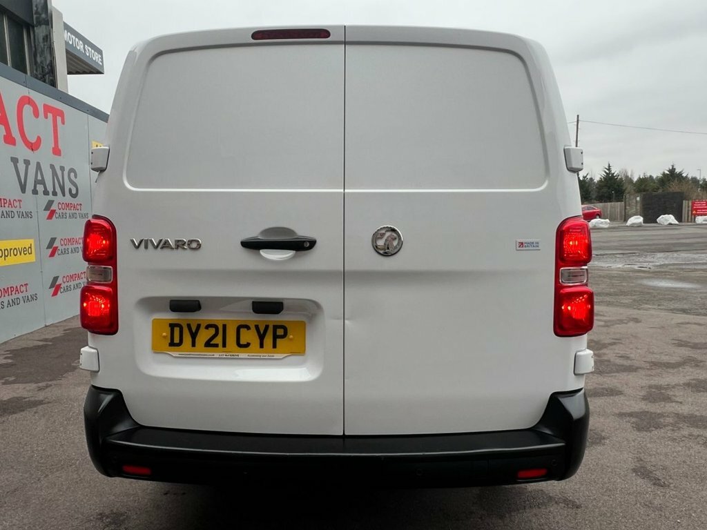 Vauxhall Vivaro 1.5L Dynamic 6Dr DY21CYP White #6