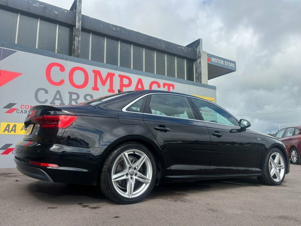 Audi A4 2L S Line Black #5