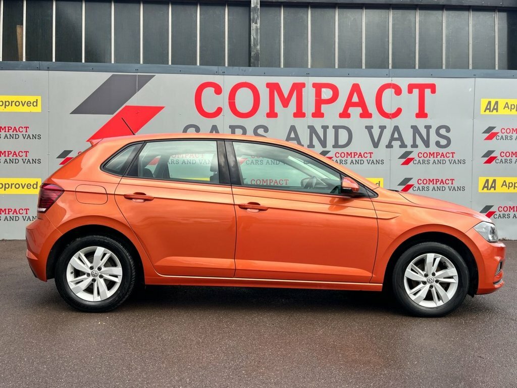 Volkswagen Polo 1L Se YV68NXP Orange #4