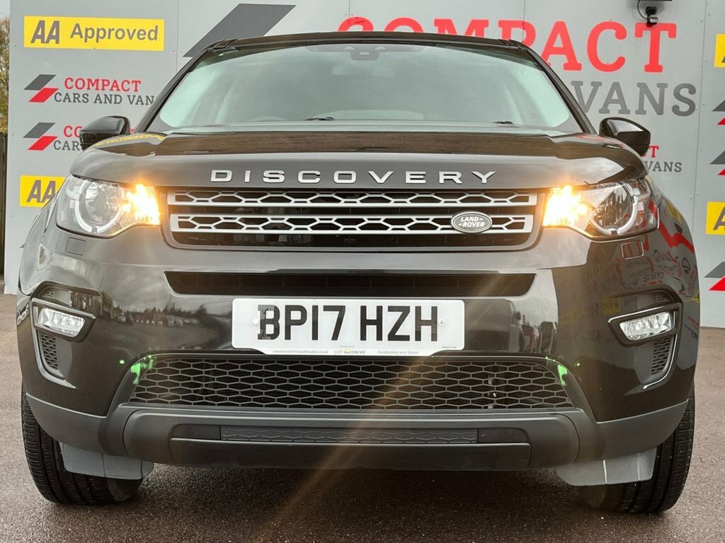 Land Rover Discovery Sport 2L Pure Edition BP17HZH Black #3