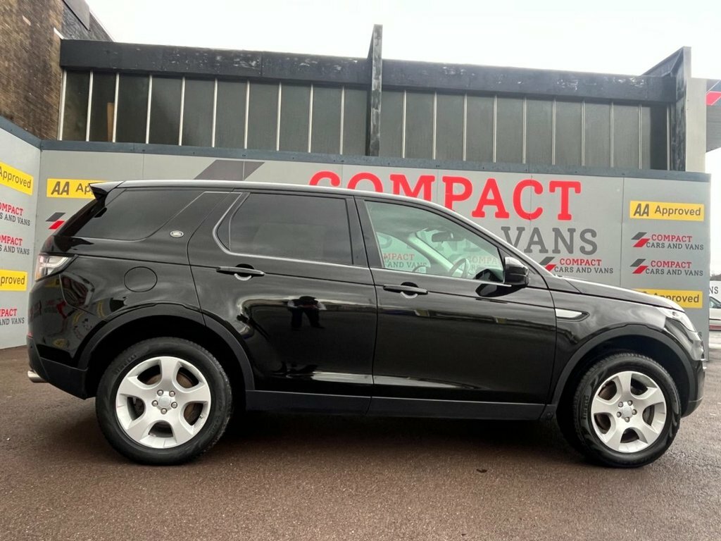 Land Rover Discovery Sport 2L Pure Edition BP17HZH Black #4