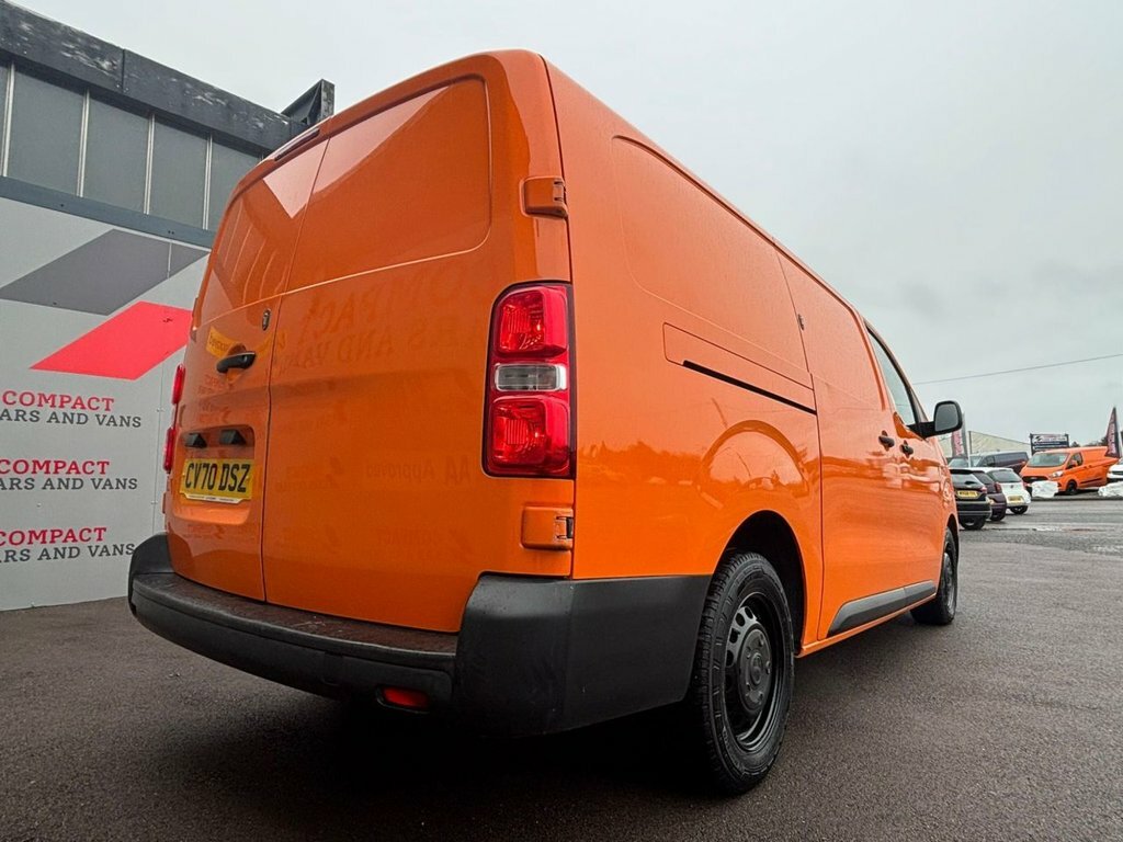 Vauxhall Vivaro 2L Edition CV70DSZ Orange #5