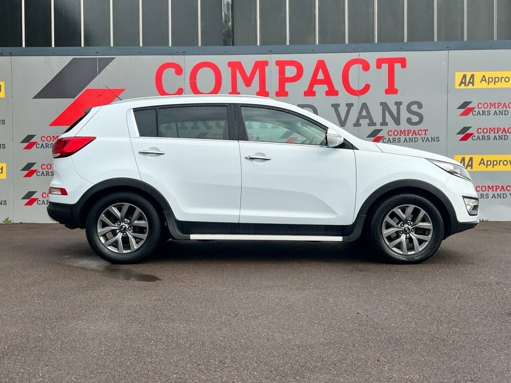 Kia Sportage Suv SN64VUB White #4