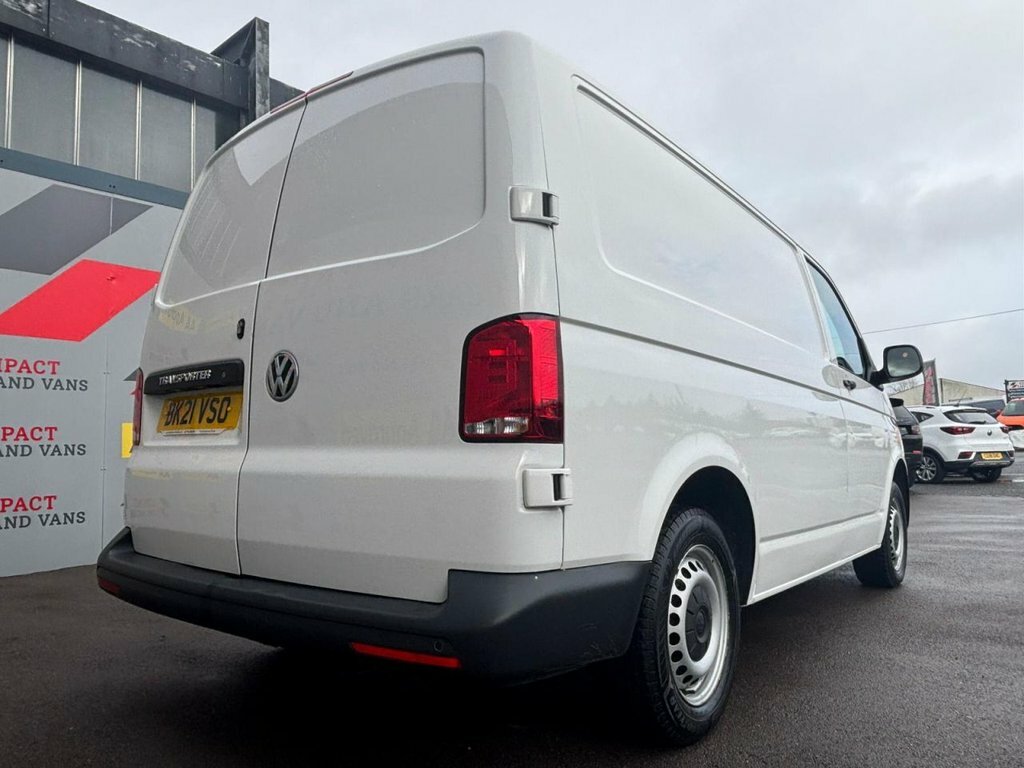 Volkswagen Transporter 2L Startline BK21VSO White #5