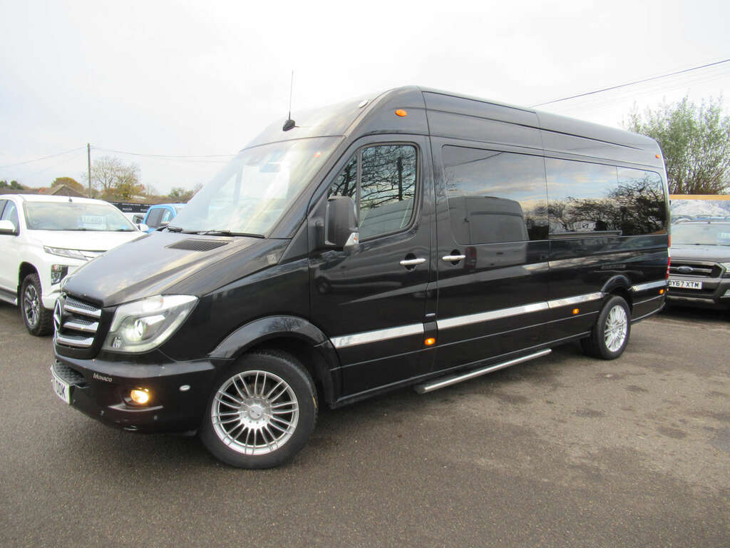 Mercedes-Benz Sprinter 8 Seater Party Bus Limo 3.0 319 Cdi LF17ODK Black #5