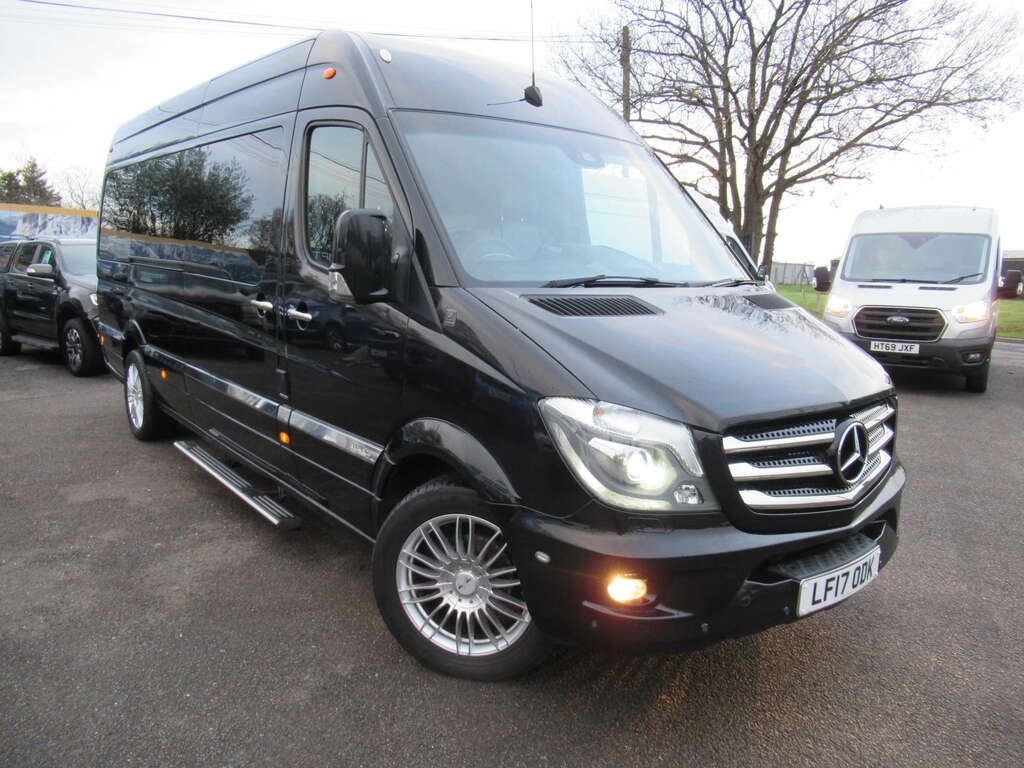Mercedes-Benz Sprinter 8 Seater Party Bus Limo 3.0 319 Cdi Black