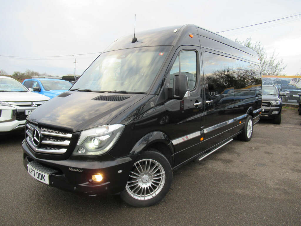 Mercedes-Benz Sprinter 8 Seater Party Bus Limo 3.0 319 Cdi LF17ODK Black #4