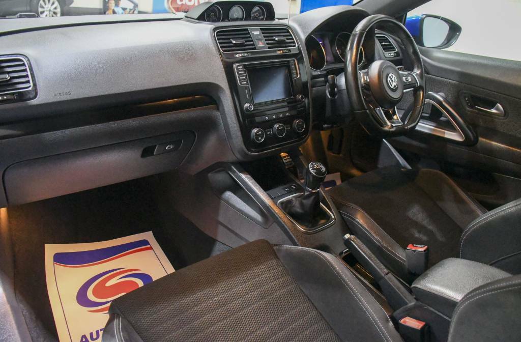 Volkswagen Scirocco 2.0Tdi 150Ps Gt Blue #4