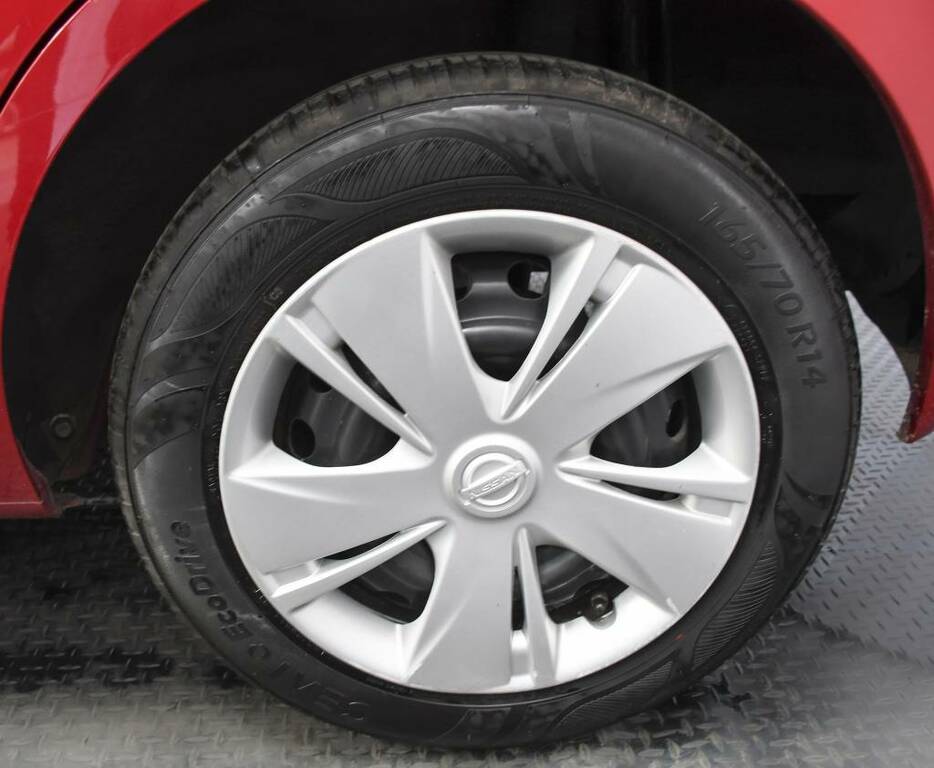 Nissan Micra Hatchback 1.2 80Ps Red #5