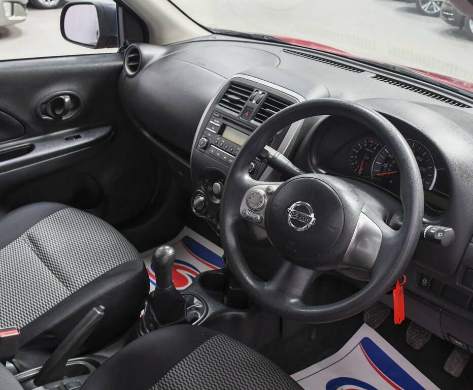 Nissan Micra Hatchback 1.2 80Ps Red #4