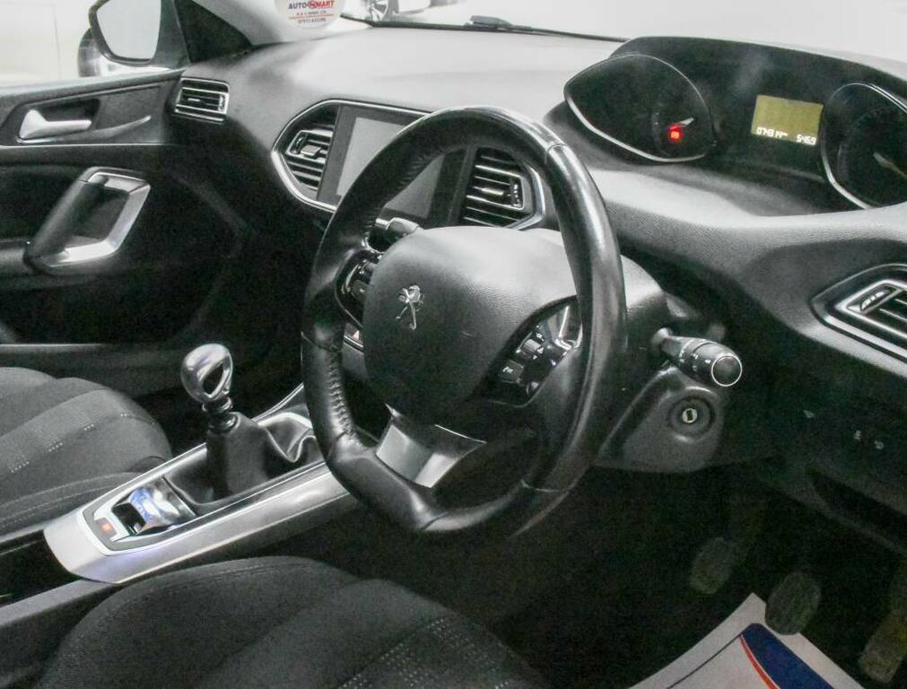 Peugeot 308 1.6 Bluehdi 120Bhp Silver #3