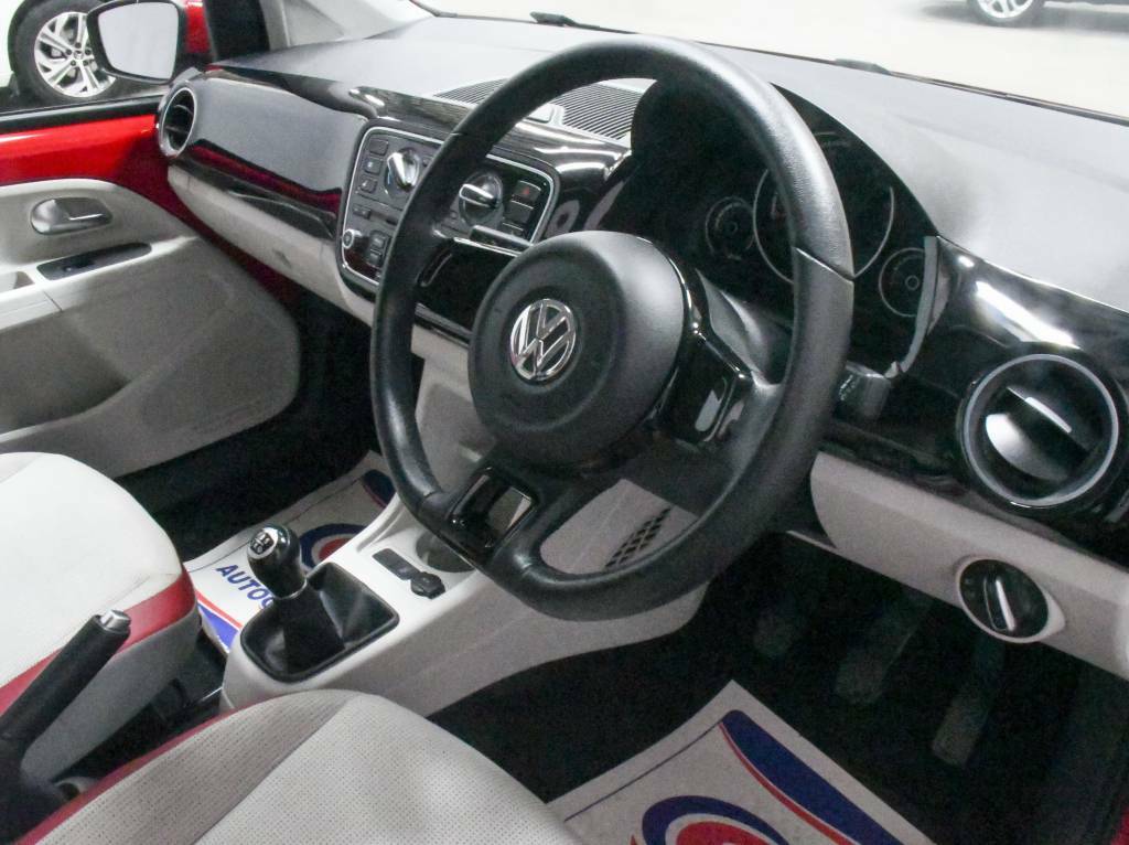 Volkswagen Up Hatchback 1.0 High Up Red #4