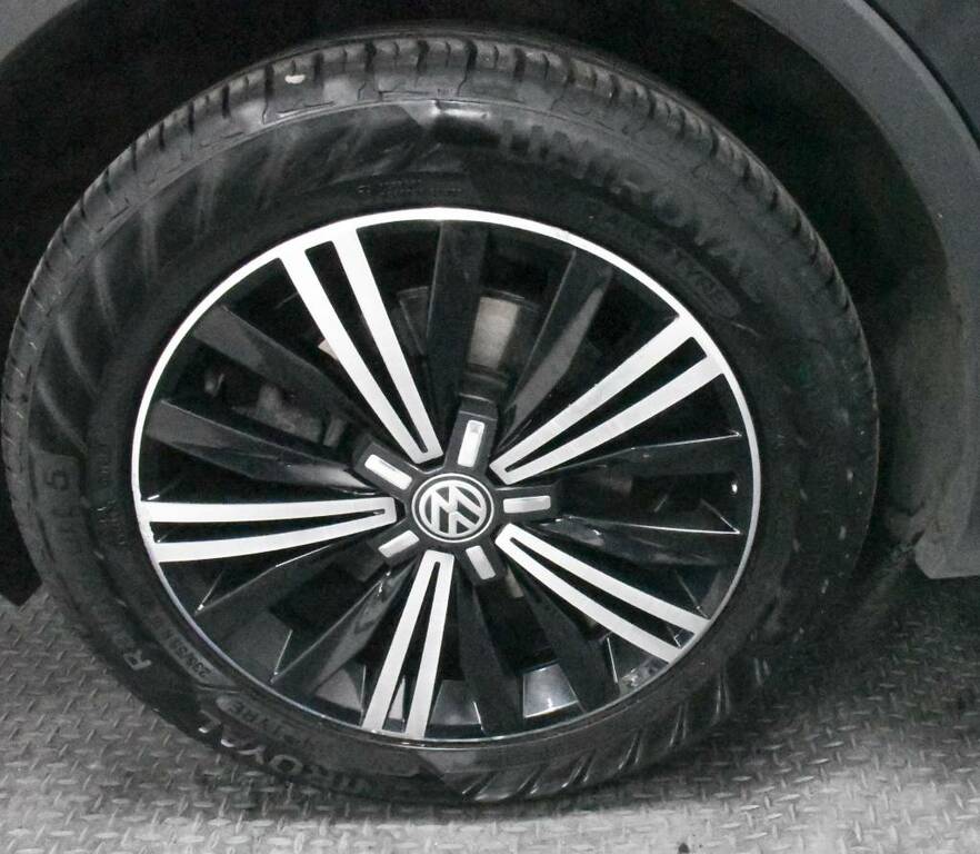 Volkswagen Tiguan Estate 2.0 Tdi 150 4Motion Se Black #5