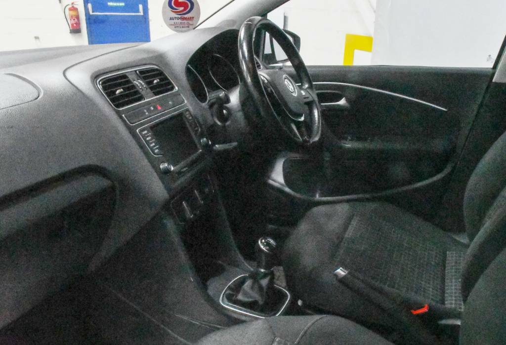 Volkswagen Polo Hatchback 1.0 60Ps White #3