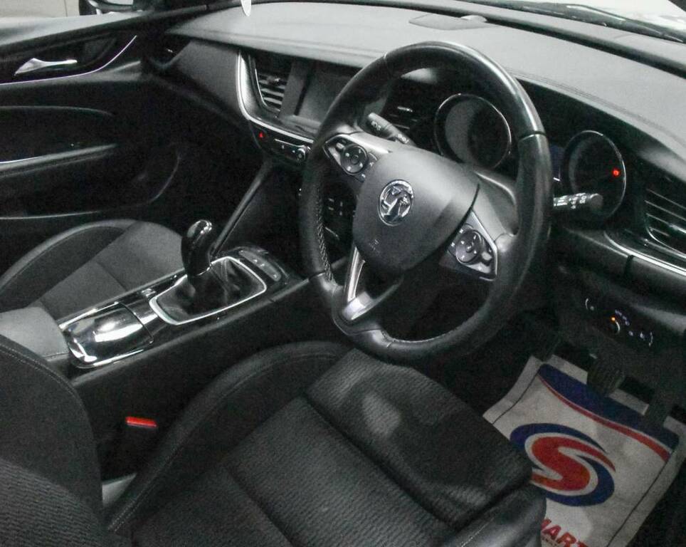 Vauxhall Insignia Sports Tourer 1.6Td Silver #3