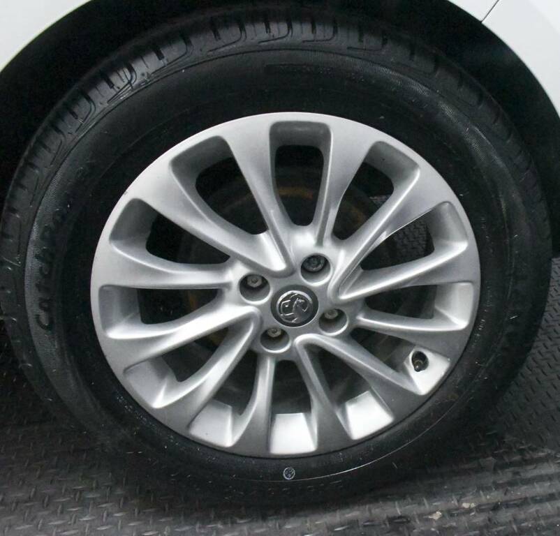 Vauxhall Corsa Hatchback 1.4 Se Nav White #5