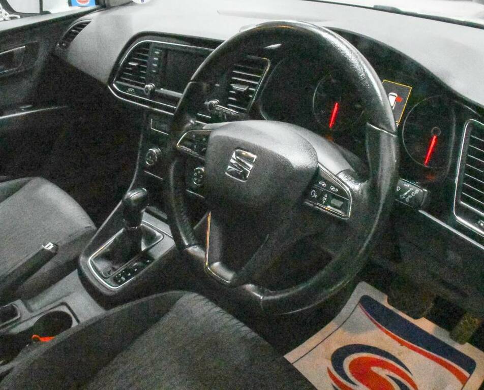 Seat Leon Sport Tourer 1.6 Tdi Se White #4