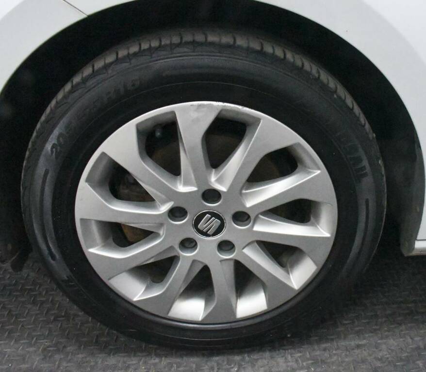 Seat Leon Sport Tourer 1.6 Tdi Se White #5