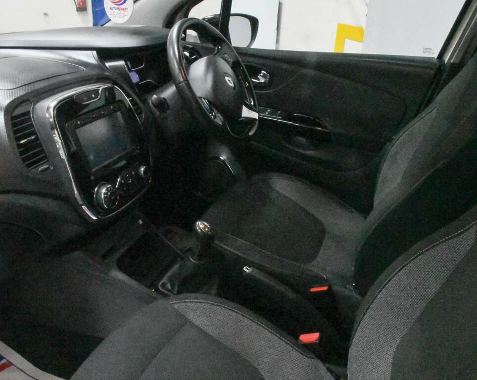 Renault Captur Hatchback 1.5 Brown #4