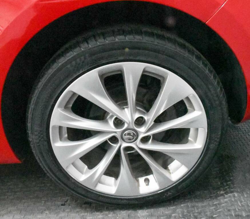 Vauxhall Astra Hatchback 1.4I 16V Design Red #5